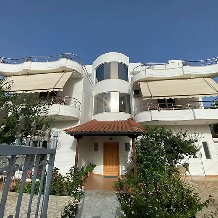 Vila Dejvi&delisia Ksamil