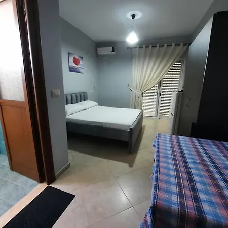 Apartment Vila Dejvi And Delisia *