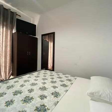 Apartment Vila Dejvi And Delisia Ksamil
