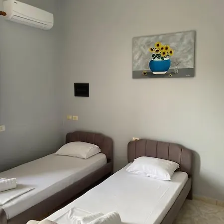 Apartment Vila Dejvi And Delisia