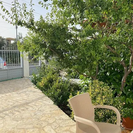 Apartment Vila Dejvi And Delisia Ksamil
