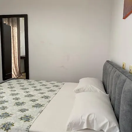 Vila Dejvi And Delisia Apartment Ksamil