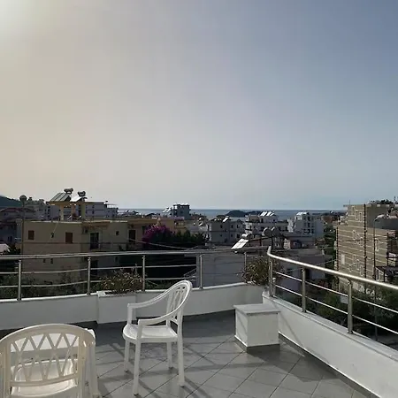 Apartment Vila Dejvi And Delisia Ksamil