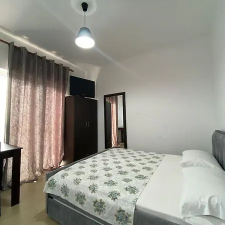 Apartment Vila Dejvi And Delisia *