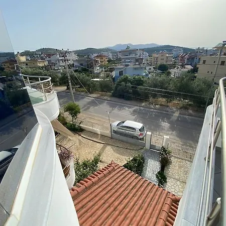 Apartment Vila Dejvi And Delisia